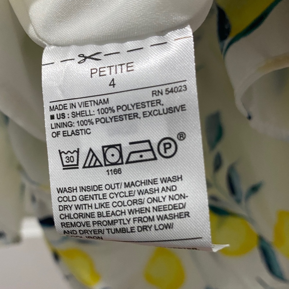 Banana Republic lemon print ruffle dress. - Picture 7 of 9